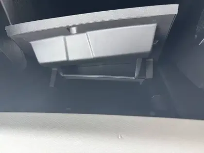 Photo 41 Renault Clio  SOCIETE BLUE DCI 100