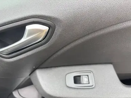 Photo 14 Renault Clio  SOCIETE BLUE DCI 100