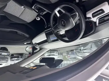 Photo 24 Renault Clio  SOCIETE BLUE DCI 100