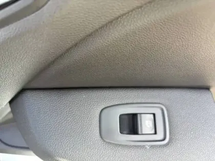 Photo 14 Renault Clio  SOCIETE BLUE DCI 100