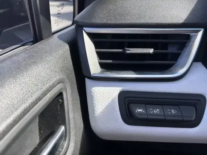 Photo 38 Renault Clio  SOCIETE BLUE DCI 100