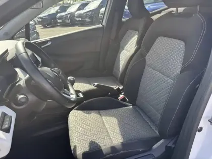 Photo 24 Renault Clio  SOCIETE BLUE DCI 100