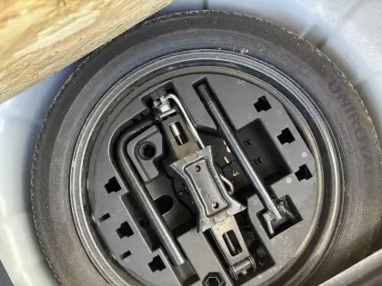 Photo 21 Renault Clio  SOCIETE BLUE DCI 100