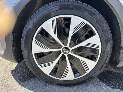 Photo 11 Renault Megane  E-Tech ER EV60 130ch super charge