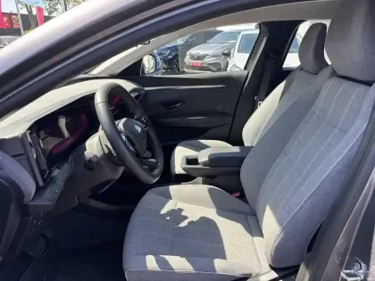 Photo 25 Renault Megane  E-Tech ER EV60 130ch super charge