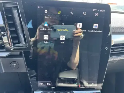 Photo 33 Renault Megane  E-Tech ER EV60 130ch super charge