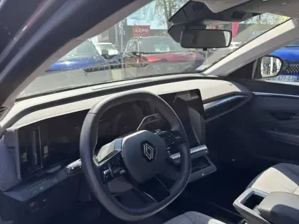 Photo 26 Renault Megane  E-Tech ER EV60 130ch super charge