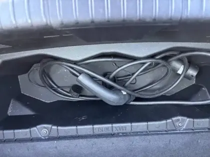 Photo 23 Renault Megane  E-Tech ER EV60 130ch super charge