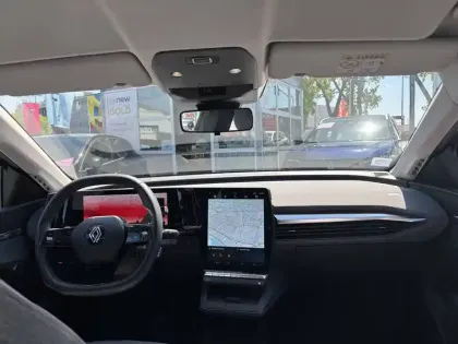 Photo 16 Renault Megane  E-Tech ER EV60 130ch super charge