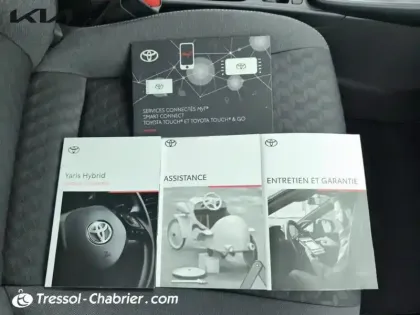 Photo 15 Toyota Yaris  Hybride 116h Design