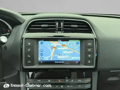 Photo 10 Jaguar F-Pace  2.0 D - 180 ch AWD BVA8 Prestige