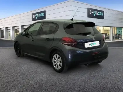 Photo 29 Peugeot 208  BlueHDi 100ch S&S BVM6 Allure Business