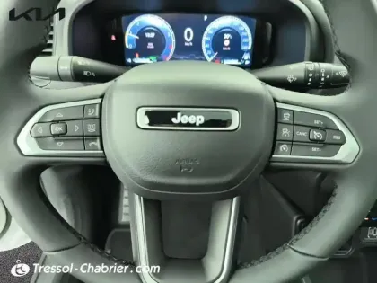 Photo 18 Jeep Renegade  1.5 Turbo T4 130 ch BVR7 e-Hybrid North Star