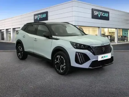 Photo 27 Peugeot 2008  Hybrid 136 e-DCS6 GT