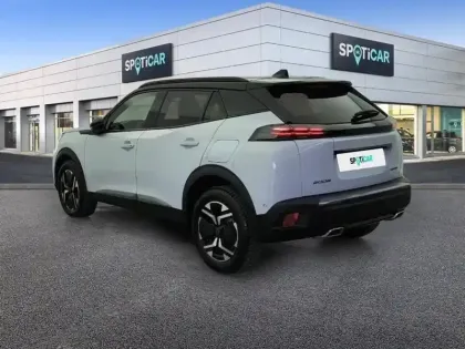 Photo 28 Peugeot 2008  Hybrid 136 e-DCS6 GT