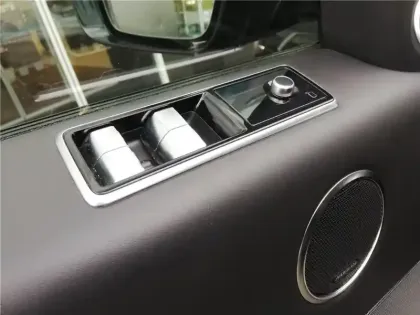 Photo 70 Land rover Range Rover MARK VIII P400E PHEV 2.0L 404CH