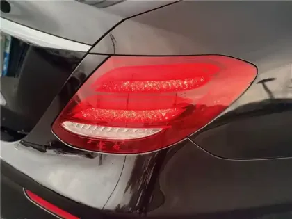 Photo 29 Mercedes Classe E Gén. V (W213) Ph1 Sportline 4