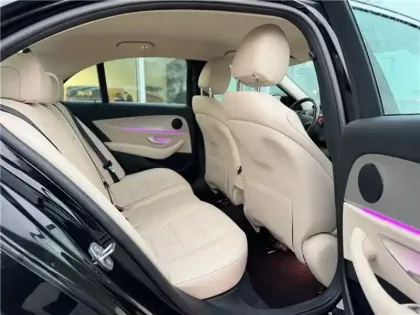 Photo 10 Mercedes Classe E Gén. V (W213) Ph1 Sportline 4