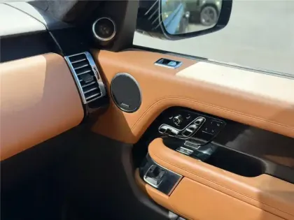 Photo 26 Land rover Range Rover Gén. IV Ph2 Mk IX Autobiography 5