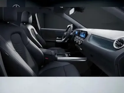 Photo 9 Mercedes GLA Gén. II (H247) Ph2 Progressive Line 5