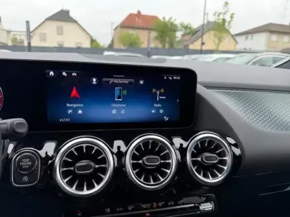 Photo 79 Mercedes GLA  200 d Progressive Line