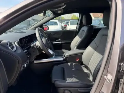 Photo 32 Mercedes GLA  200 d Progressive Line