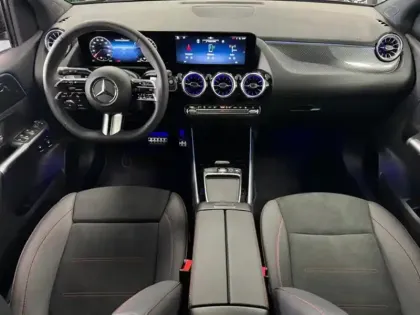 Photo 12 Mercedes Classe B 250 e Hybrid EQ AMG Line