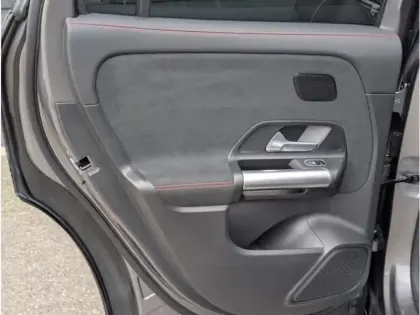 Photo 17 Mercedes GLA 200 d 