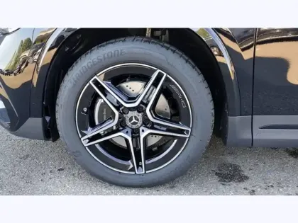 Photo 8 Mercedes GLA 200 d Edition 140