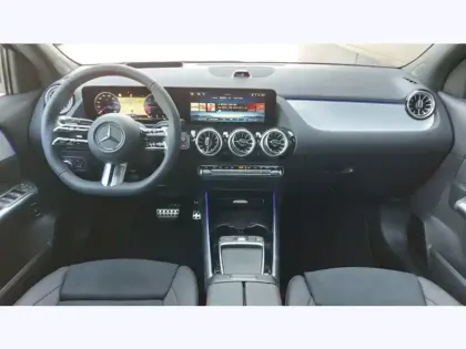 Photo 10 Mercedes GLA 200 d Edition 140