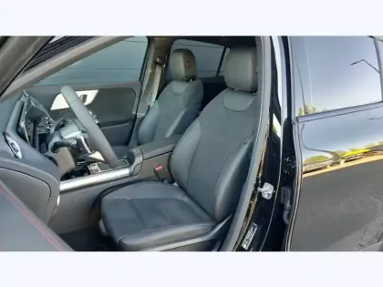 Photo 17 Mercedes GLA 200 d Edition 140