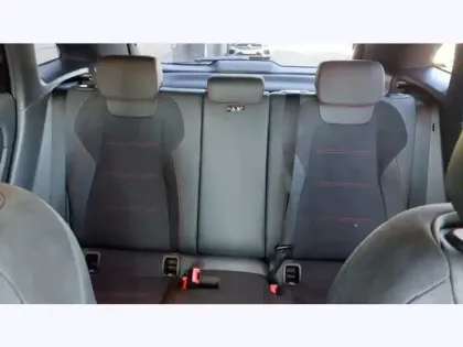 Photo 19 Mercedes GLA 200 d Edition 140