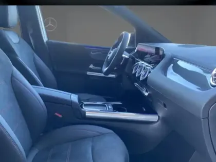 Photo 14 Mercedes Classe B 200 d AMG Line