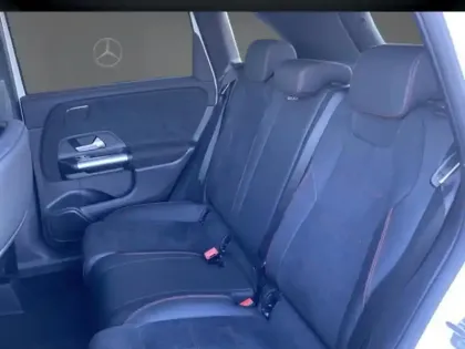 Photo 12 Mercedes Classe B 200 d AMG Line