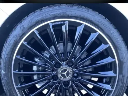 Photo 8 Mercedes Classe B 200 d AMG Line