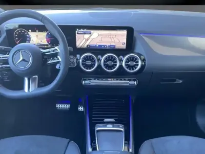 Photo 10 Mercedes Classe B 200 d AMG Line