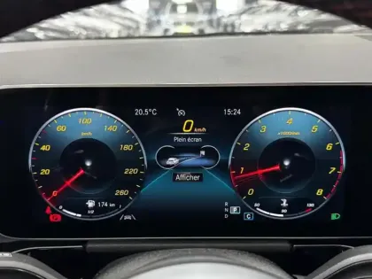 Photo 17 Mercedes GLA 200