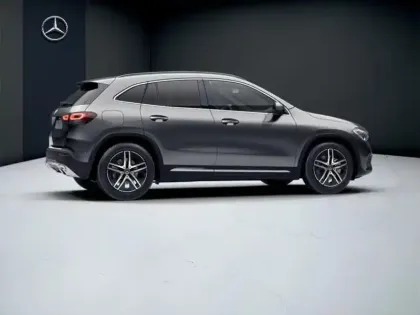 Photo 18 Mercedes GLA Gén. II (H247) Ph1 Business Line 5