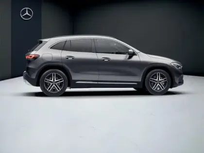 Photo 17 Mercedes GLA Gén. II (H247) Ph1 Business Line 5