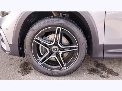 Photo 8 Mercedes GLB 200 d 