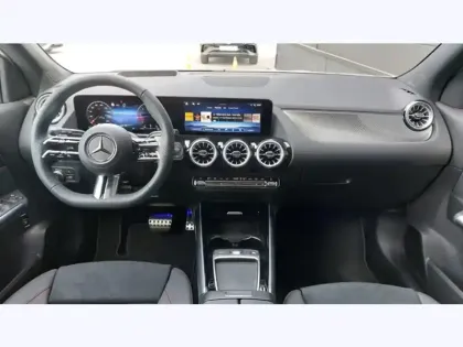 Photo 10 Mercedes GLA 180 d Edition 140