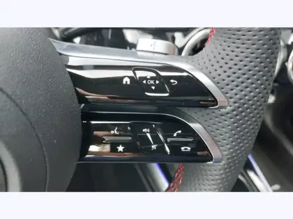 Photo 19 Mercedes GLA 180 d Edition 140