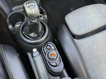 Photo 11 Mini Mini Gén. III (F56) Ph1 Shoreditch 3