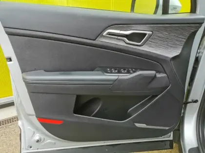 Photo 12 Kia SPORTAGE SPORTAGE 1.6 HYBRID Gén. V Ph1 Design 5