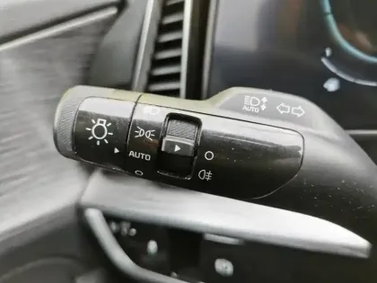 Photo 15 Kia SPORTAGE SPORTAGE 1.6 HYBRID Gén. V Ph1 Design 5