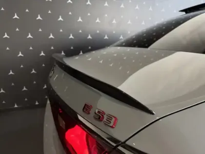 Photo 13 Mercedes Classe E Gén. VI (W214) Ph1 AMG 4