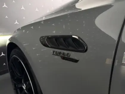 Photo 15 Mercedes Classe E Gén. VI (W214) Ph1 AMG 4