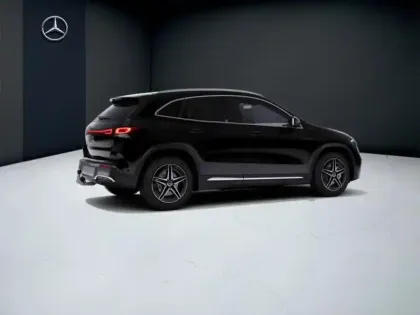 Photo 19 Mercedes EQA 350 4MATIC AMG Line