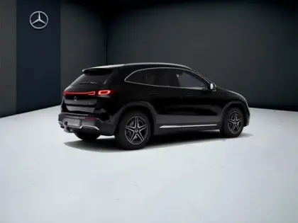 Photo 31 Mercedes EQA 350 4MATIC AMG Line