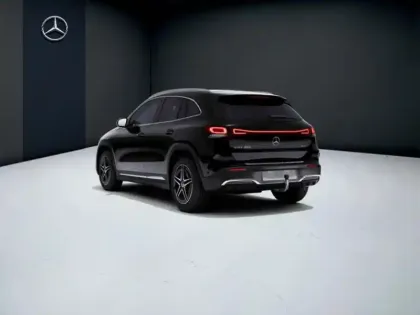 Photo 23 Mercedes EQA 350 4MATIC AMG Line